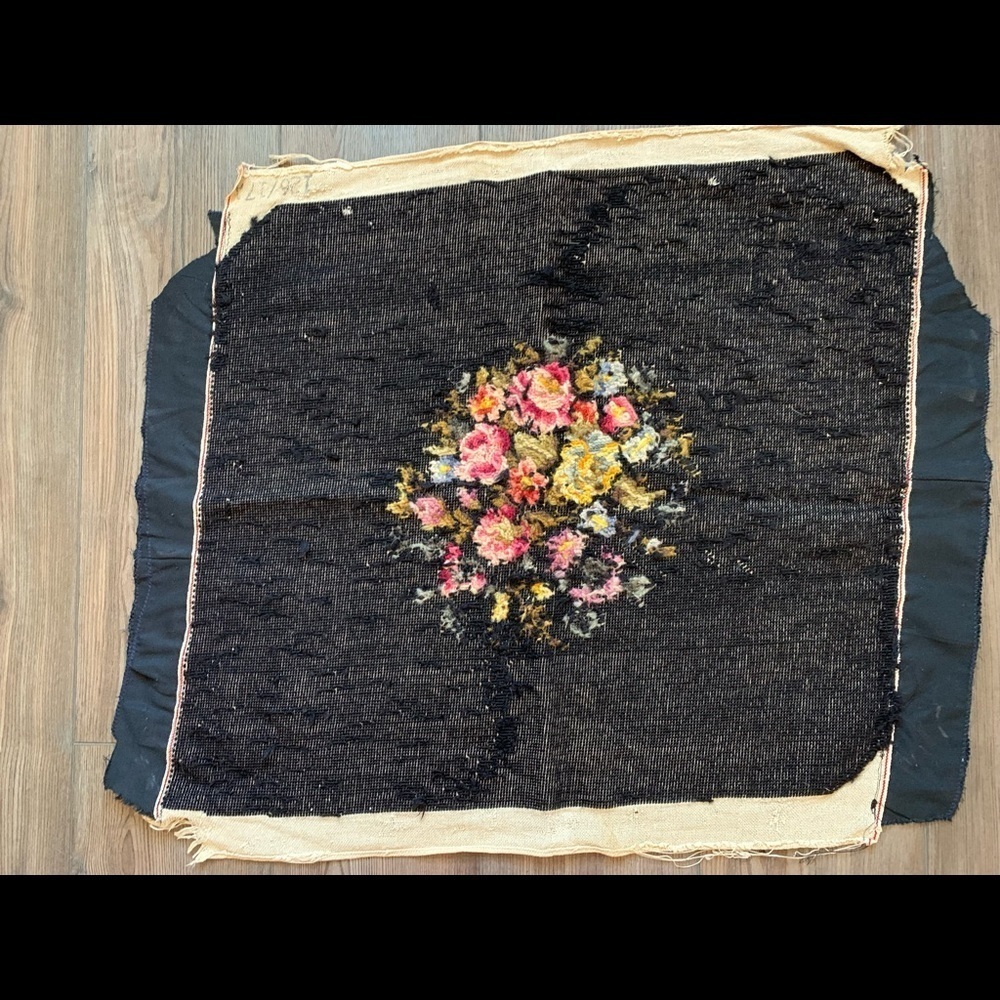 Embroidery - Picture 5 of 7
